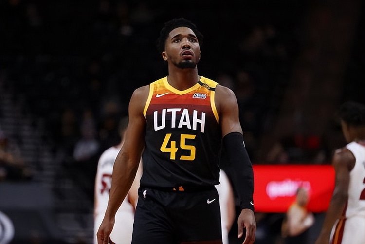 在两度效力 在两度效力